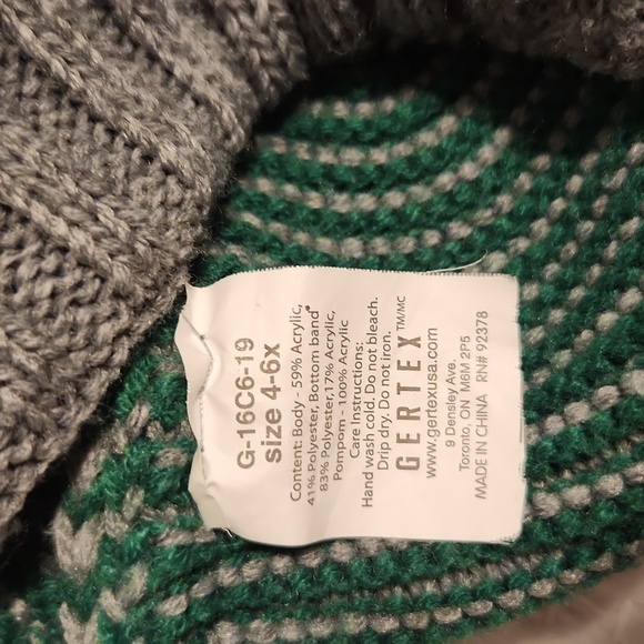 2 hats and 2 pairs of gloves- kids - Picture 3 of 5